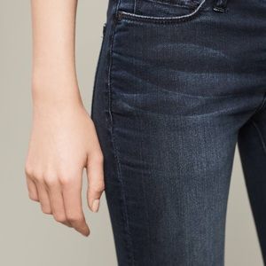 Pilcro Serif Mid-Rise Skinny Jeans